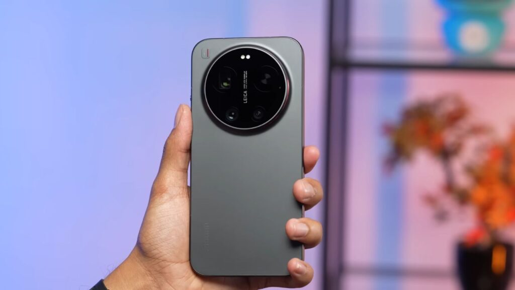 Xiaomi 17 Ultra Design and Build